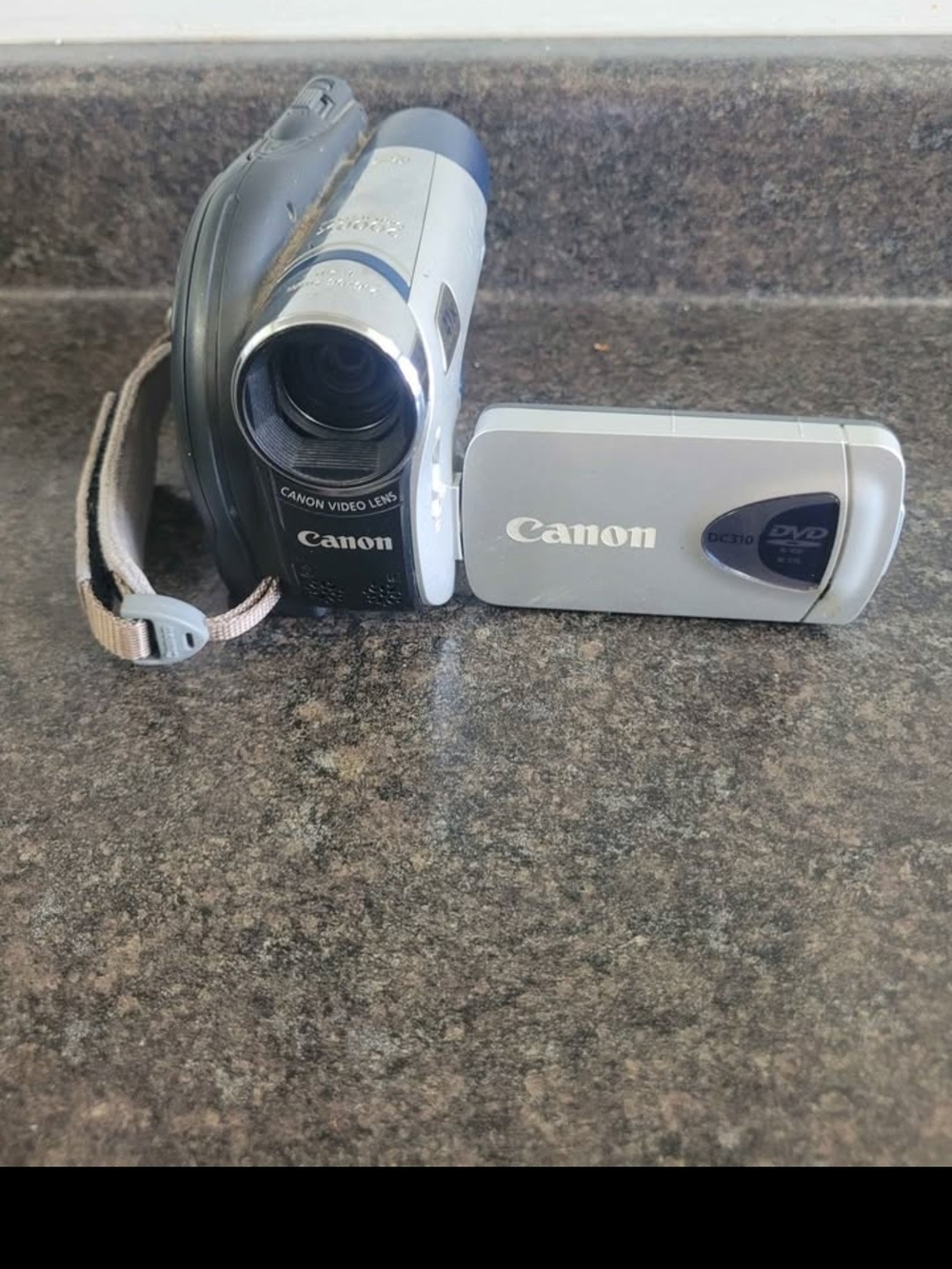 Canon Video Camcorder Model DC-310